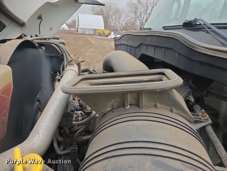 image for item DO7817 2008 International WorkStar 7400 dump truck