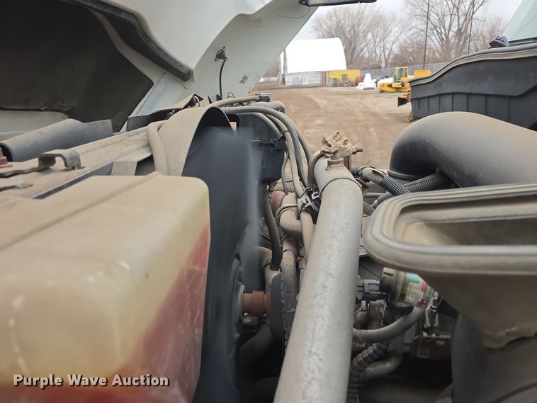 image for item DO7817 2008 International WorkStar 7400 dump truck