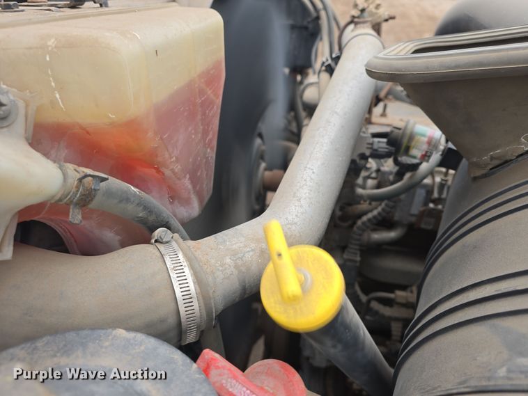 image for item DO7817 2008 International WorkStar 7400 dump truck