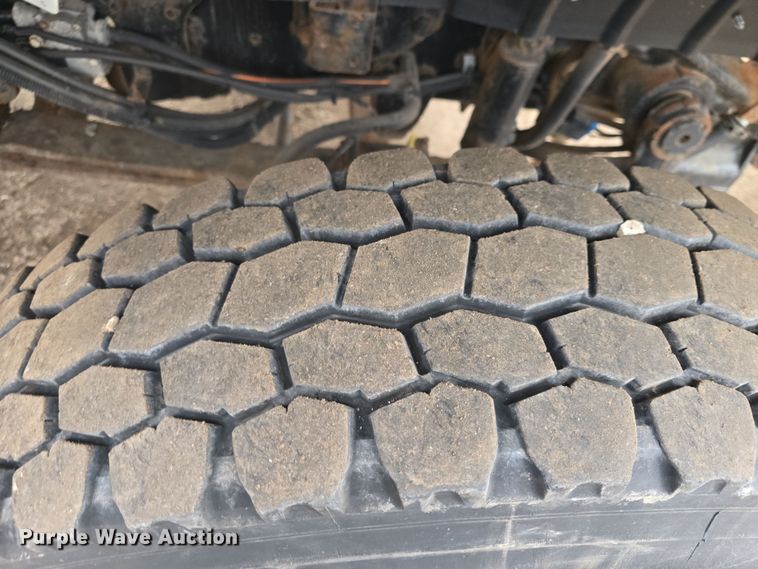 image for item DO7817 2008 International WorkStar 7400 dump truck