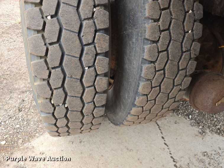 image for item DO7817 2008 International WorkStar 7400 dump truck