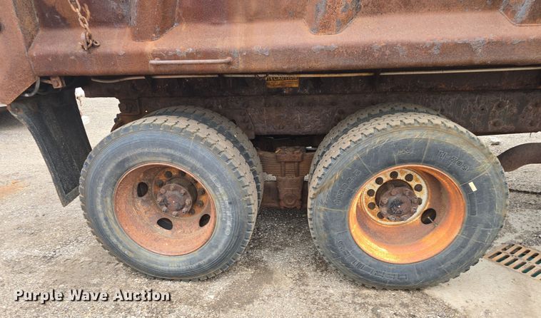 image for item DO7817 2008 International WorkStar 7400 dump truck