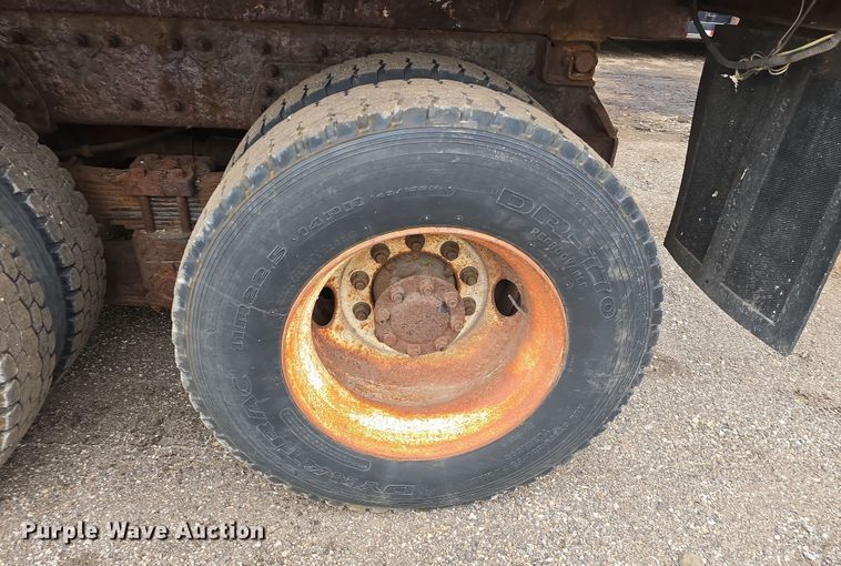 image for item DO7817 2008 International WorkStar 7400 dump truck