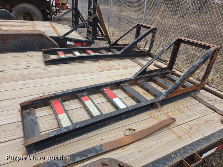 image for item DO7820 2014 PJ CC202 equipment trailer