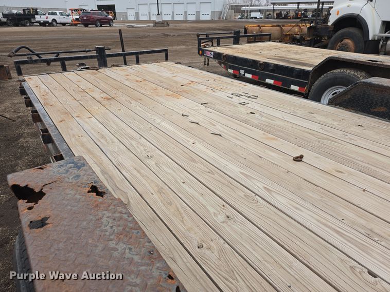 image for item DO7820 2014 PJ CC202 equipment trailer