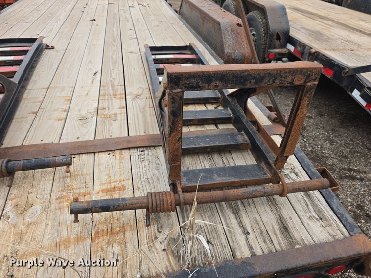 image for item DO7820 2014 PJ CC202 equipment trailer