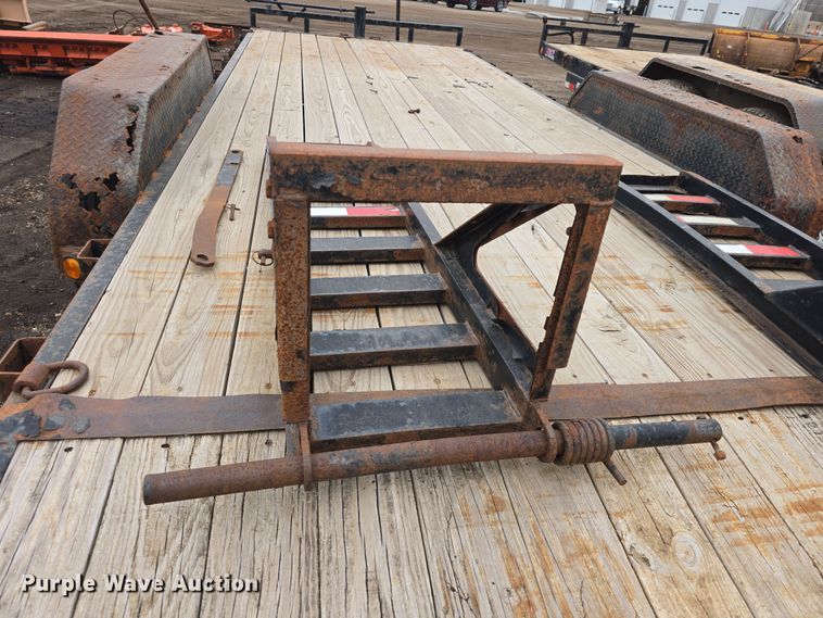 image for item DO7820 2014 PJ CC202 equipment trailer