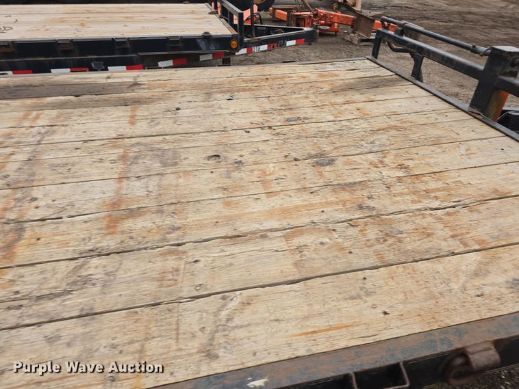 image for item DO7821 2015 PJ CC202 equipment trailer