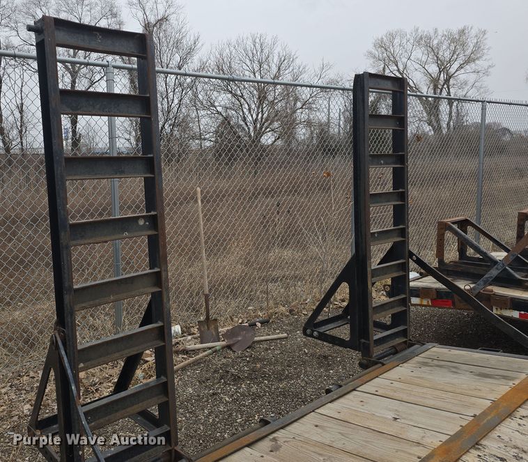 image for item DO7821 2015 PJ CC202 equipment trailer