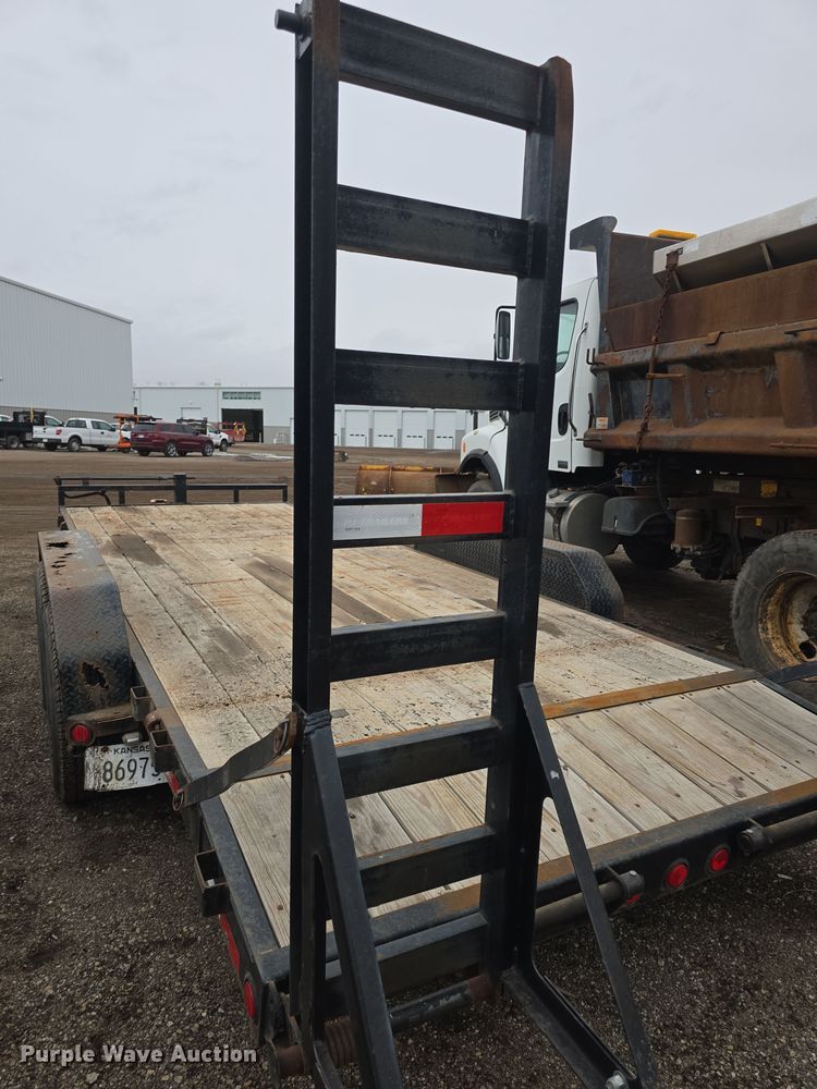 image for item DO7821 2015 PJ CC202 equipment trailer