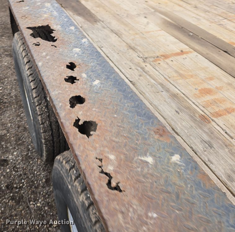 image for item DO7821 2015 PJ CC202 equipment trailer