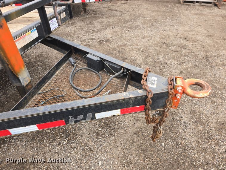 image for item DO7821 2015 PJ CC202 equipment trailer