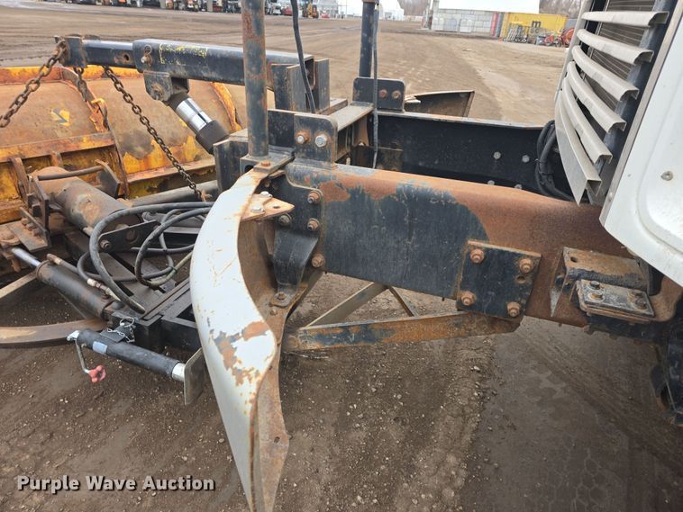 image for item DO7822 2008 Freightliner  Business Class M2 dump truck