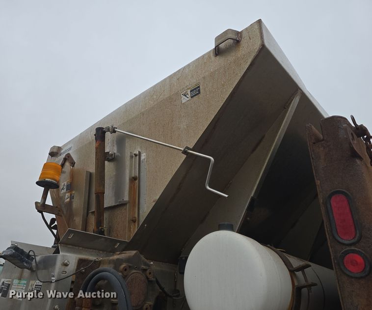 image for item DO7822 2008 Freightliner  Business Class M2 dump truck