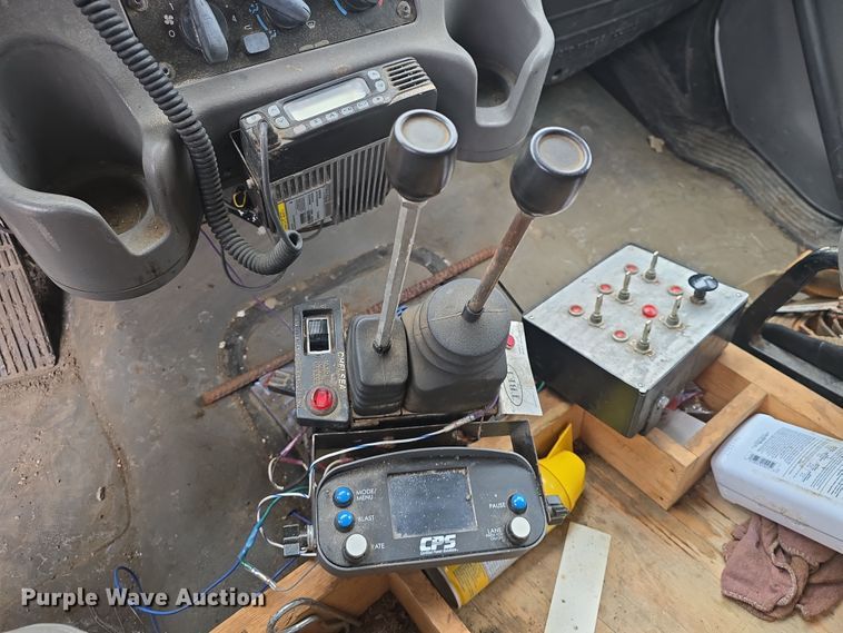 image for item DO7822 2008 Freightliner  Business Class M2 dump truck