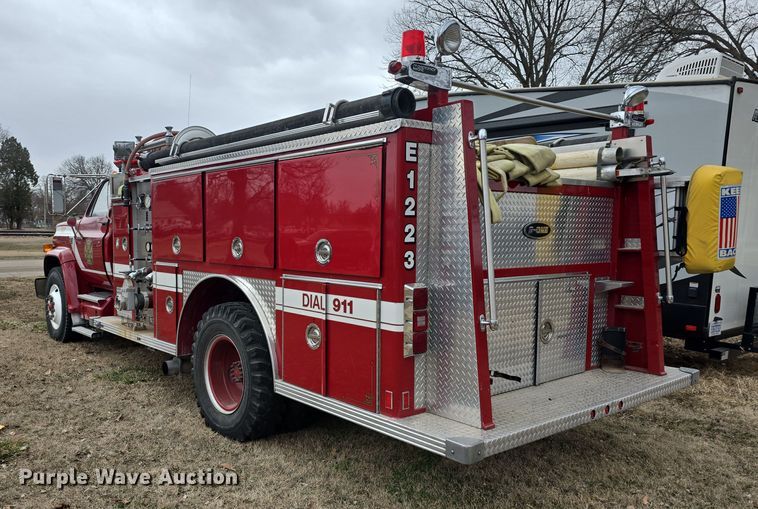 image for item DO7824 1987 GMC Sierra 7000 pumper fire truck