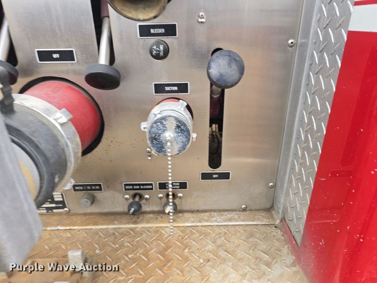 image for item DO7824 1987 GMC Sierra 7000 pumper fire truck