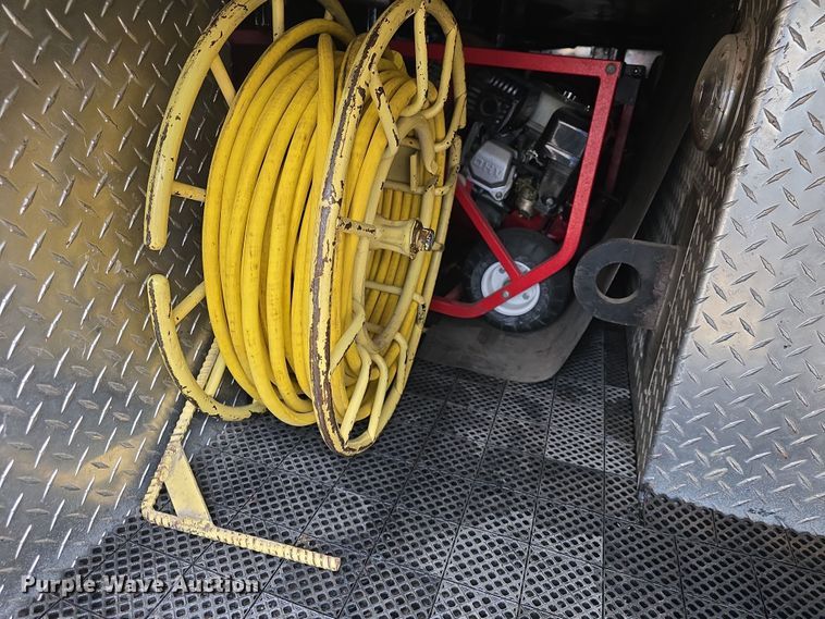 image for item DO7824 1987 GMC Sierra 7000 pumper fire truck