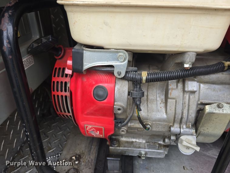 image for item DO7824 1987 GMC Sierra 7000 pumper fire truck