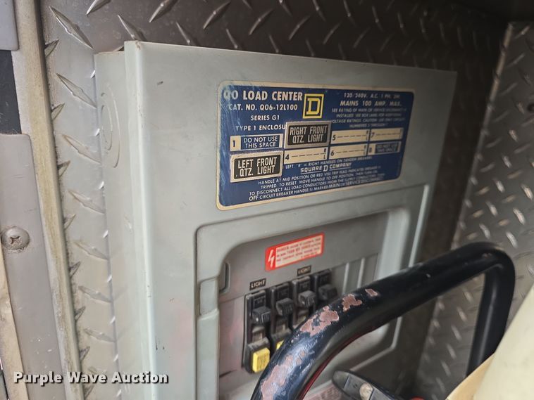 image for item DO7824 1987 GMC Sierra 7000 pumper fire truck