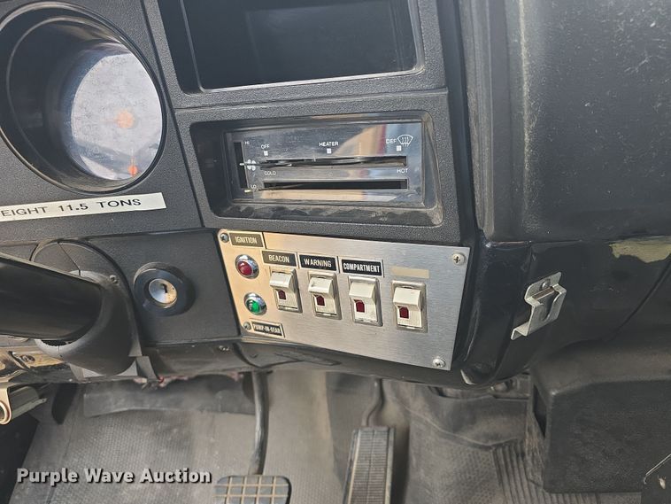 image for item DO7824 1987 GMC Sierra 7000 pumper fire truck