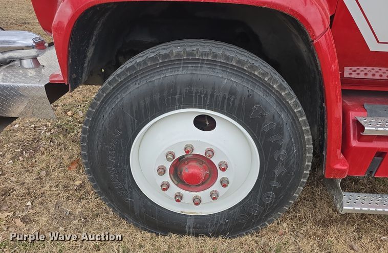 image for item DO7824 1987 GMC Sierra 7000 pumper fire truck