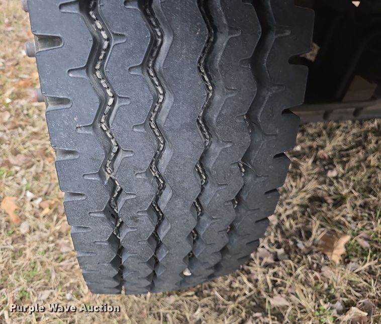 image for item DO7824 1987 GMC Sierra 7000 pumper fire truck