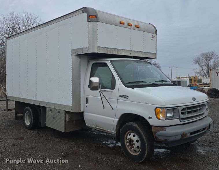 image for item DO7825 2001 Ford E450 Super Duty box truck