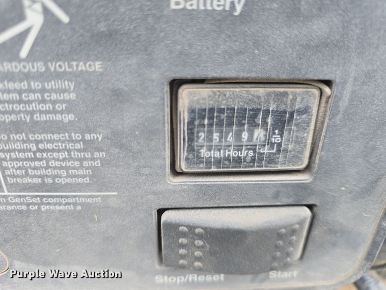 image for item DO7825 2001 Ford E450 Super Duty box truck