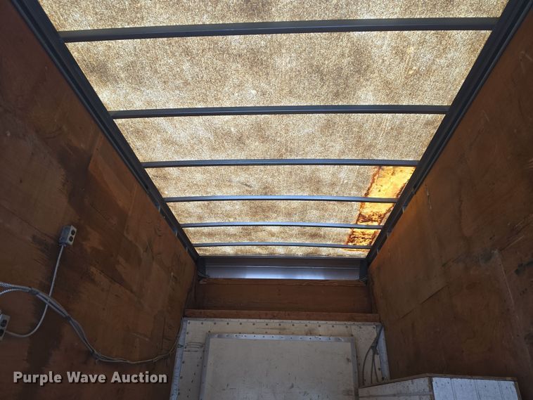 image for item DO7825 2001 Ford E450 Super Duty box truck