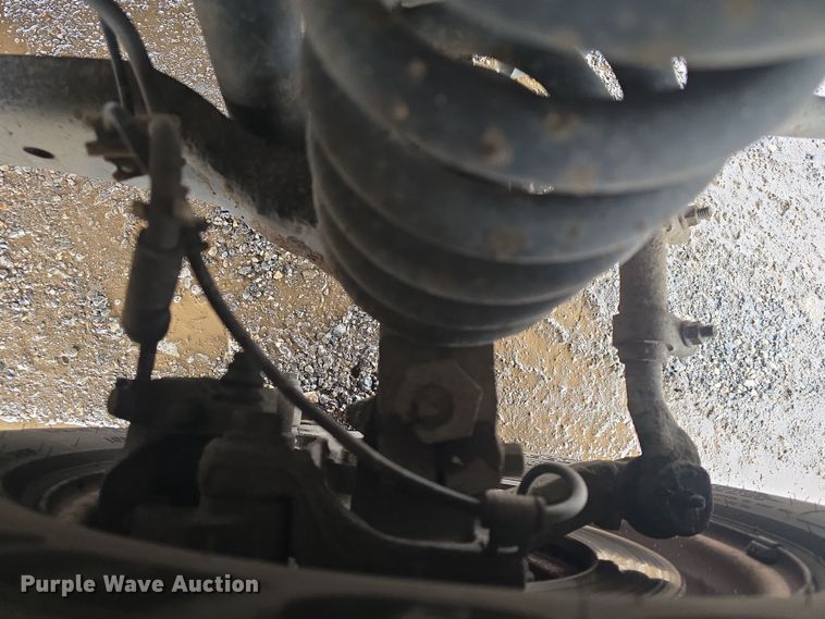 image for item DO7825 2001 Ford E450 Super Duty box truck