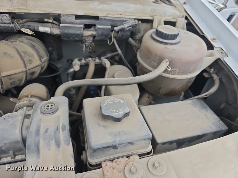 image for item DO7825 2001 Ford E450 Super Duty box truck