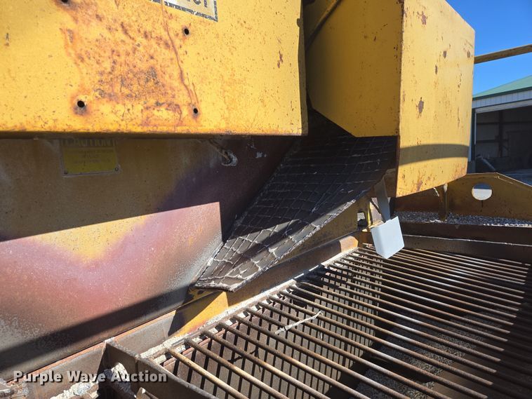 image for item DP6206 Etnyre chip spreader