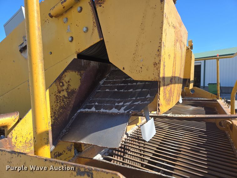 image for item DP6206 Etnyre chip spreader