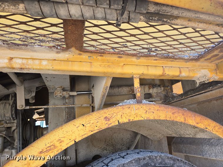 image for item DP6206 Etnyre chip spreader