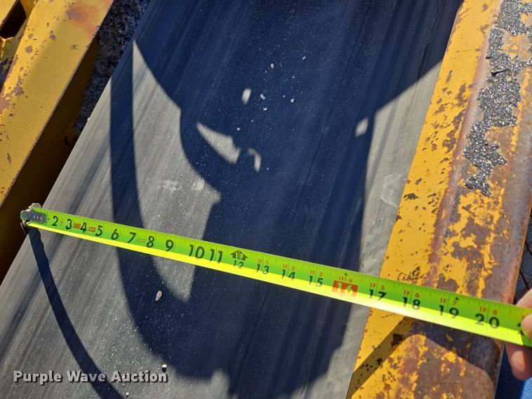 image for item DP6206 Etnyre chip spreader