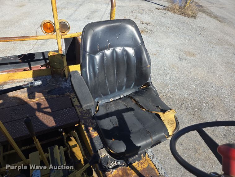 image for item DP6206 Etnyre chip spreader