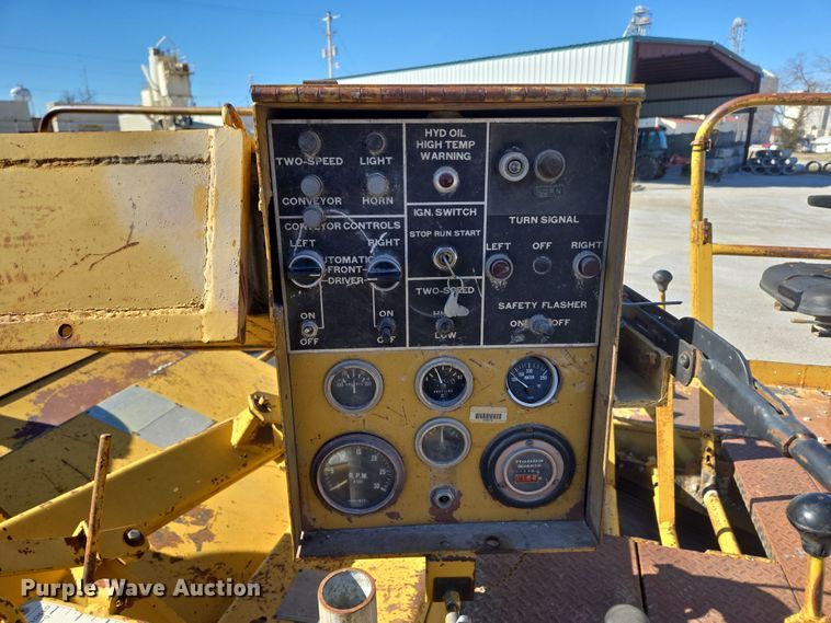 image for item DP6206 Etnyre chip spreader