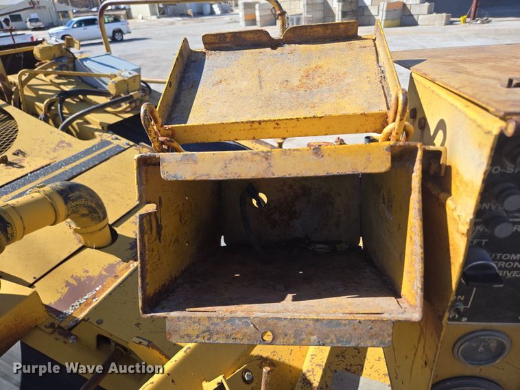 image for item DP6206 Etnyre chip spreader