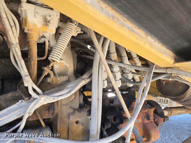 image for item DP6206 Etnyre chip spreader