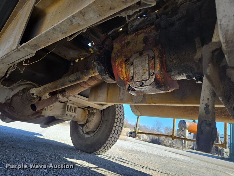 image for item DP6206 Etnyre chip spreader