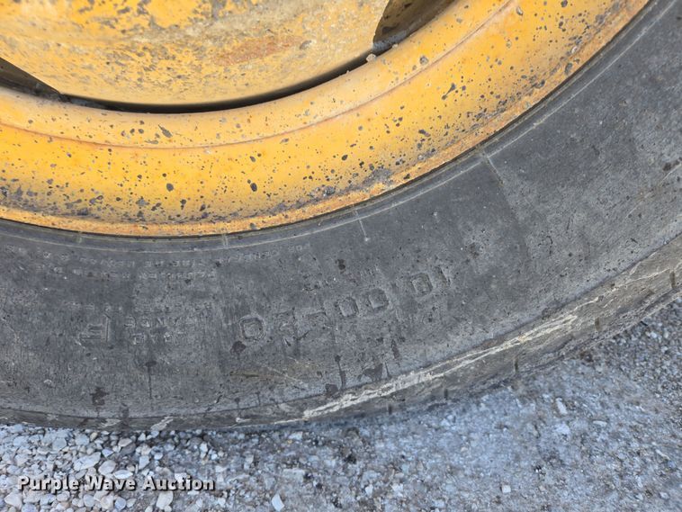 image for item DP6206 Etnyre chip spreader