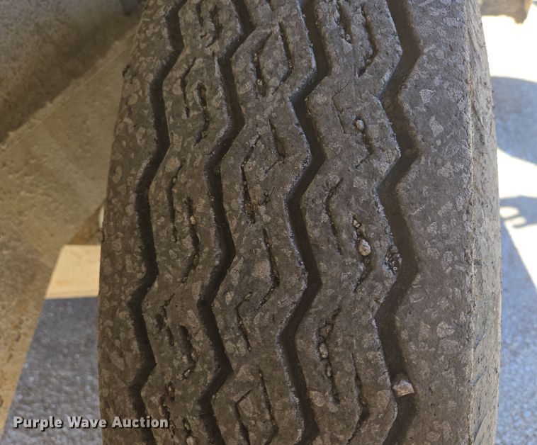 image for item DP6206 Etnyre chip spreader