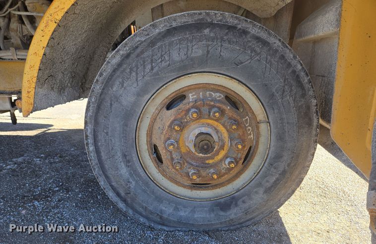 image for item DP6206 Etnyre chip spreader