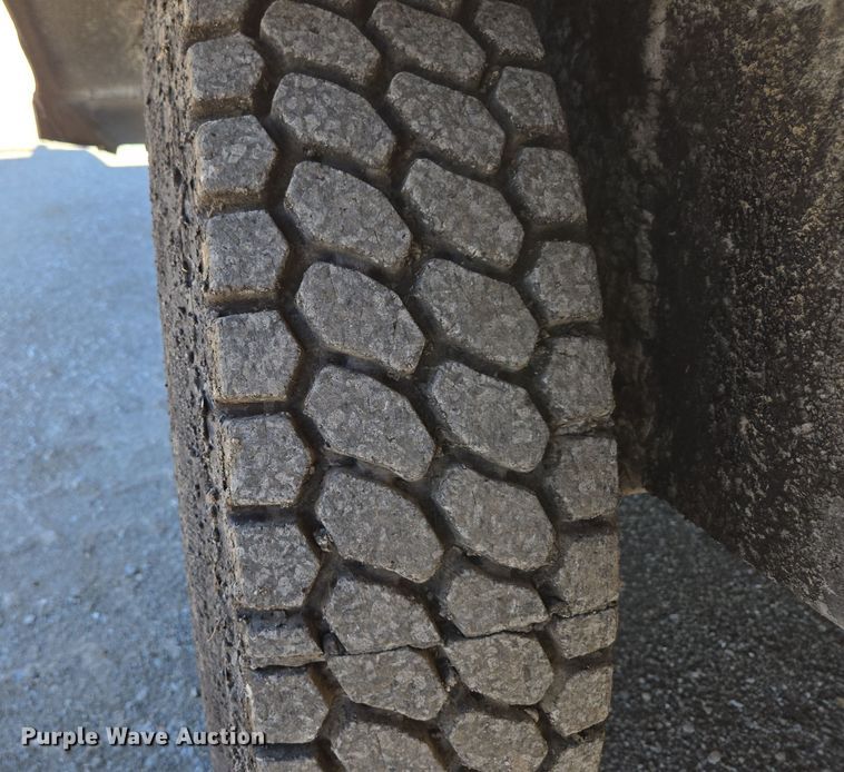 image for item DP6206 Etnyre chip spreader