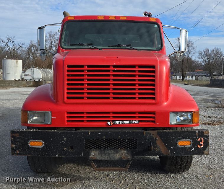 image for item DP6207 1999 International 2674 dump truck