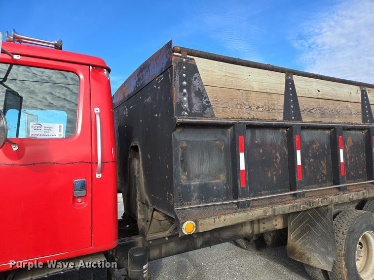 image for item DP6207 1999 International 2674 dump truck