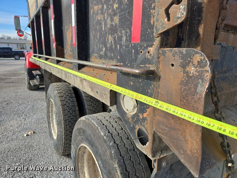 image for item DP6207 1999 International 2674 dump truck