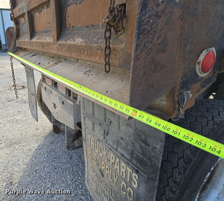 image for item DP6207 1999 International 2674 dump truck