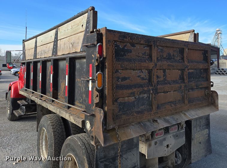 image for item DP6207 1999 International 2674 dump truck